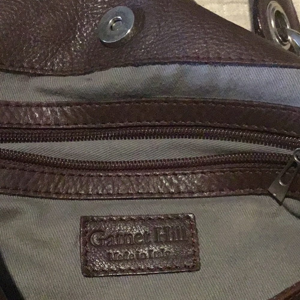 Garnet Hill Leather Hobo bag 17” x14”x5” 22” clip on strap good used condition - Picture 4 of 6